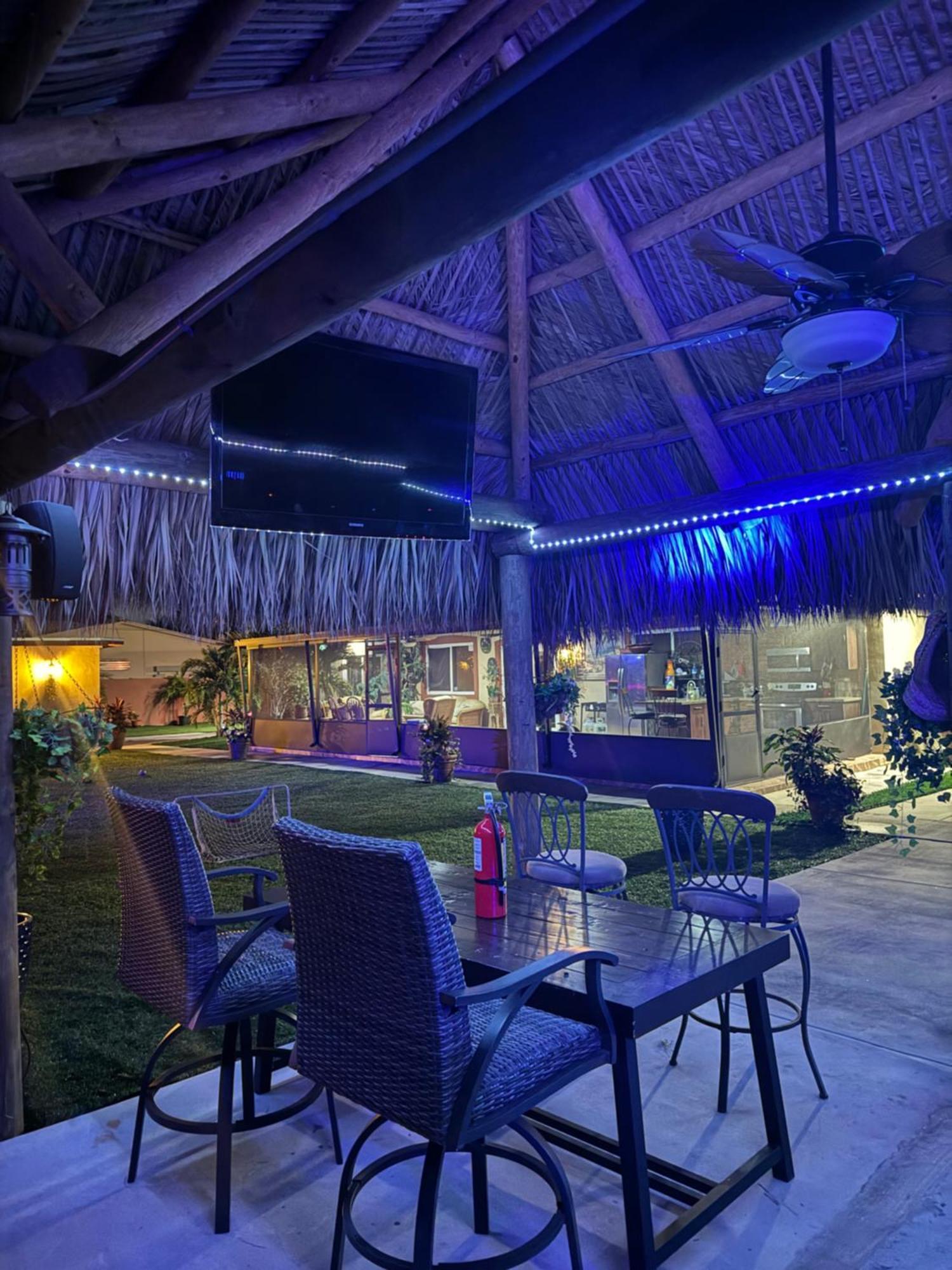 Paradise Oasis1 Golden Glades Buitenkant foto